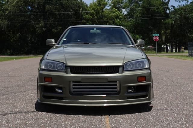1998 Nissan Skyline JDM car for sale — photo 2 of 19