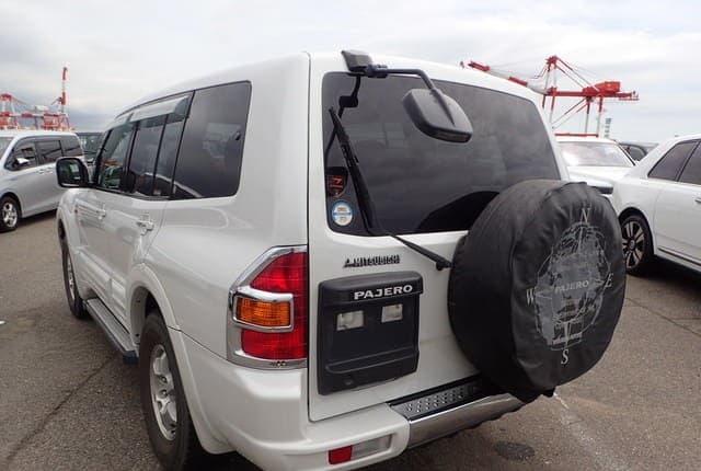 2001 Mitsubishi Pajero JDM car for sale — photo 3 of 25