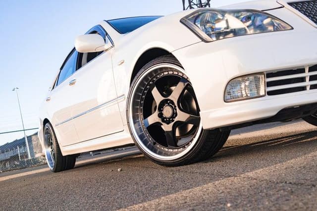2004 Toyota Crown JDM car for sale — photo 4 of 19