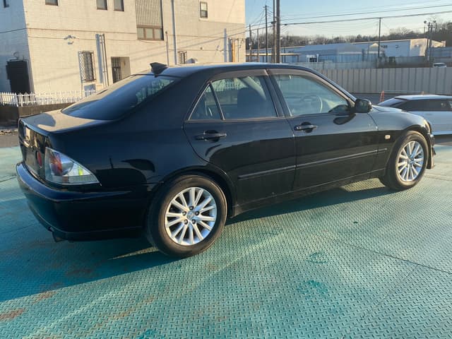 2000 Toyota Altezza JDM car for sale — photo 13 of 20