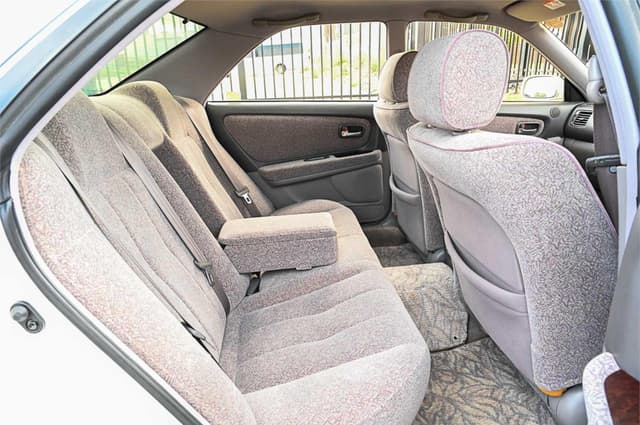 1998 Toyota Chaser JDM car for sale — photo 13 of 21