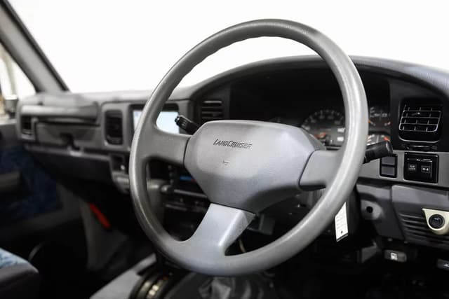 1995 Toyota Land Cruiser JDM car for sale — photo 13 of 25