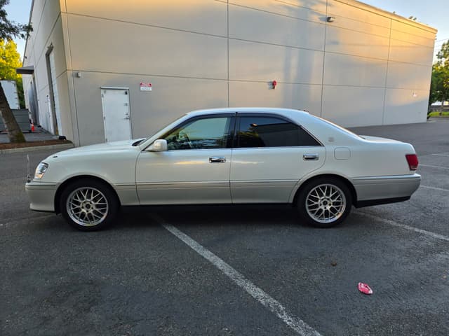2000 Toyota Crown JDM car for sale — photo 7 of 13