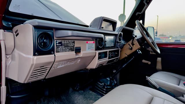 1991 Toyota Land Cruiser JDM car for sale — photo 14 of 19