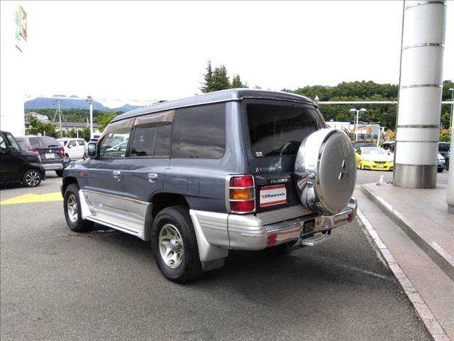 1997 Mitsubishi Pajero JDM car for sale — photo 8 of 25