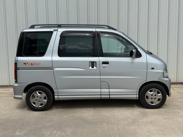 1999 Daihatsu Atrai JDM car for sale — photo 2 of 19