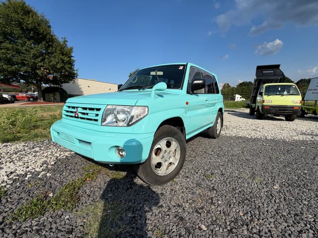 2000 Mitsubishi Pajero JDM car for sale — photo 3 of 9