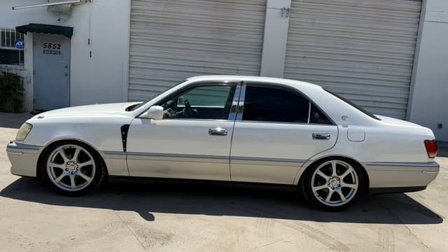 2000 Toyota Crown JDM car for sale — photo 5 of 13