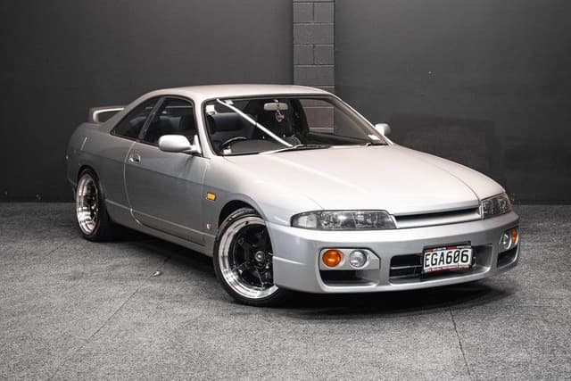 1996 Nissan Skyline JDM car for sale — photo 6 of 17