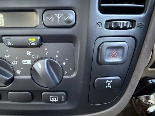 2000 Toyota Land Cruiser JDM car for sale — photo 16 of 18
