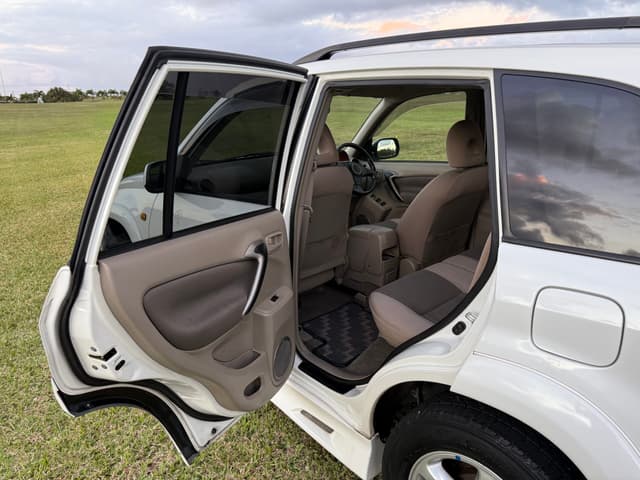 2000 Toyota RAV4 JDM car for sale — photo 14 of 25
