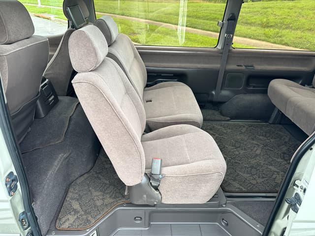 1999 Toyota HiAce JDM car for sale — photo 15 of 20