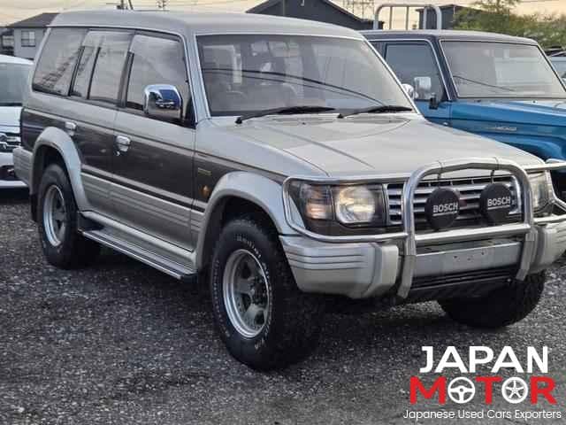 1992 Mitsubishi Pajero JDM car for sale — photo 2 of 9
