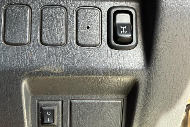 2003 Daihatsu Hijet JDM car for sale — photo 5 of 24