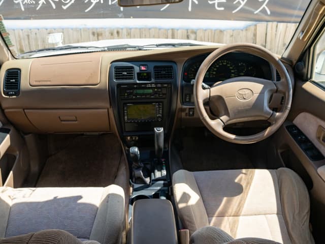 1998 Toyota Hilux Surf JDM car for sale — photo 4 of 15
