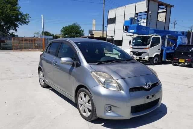 2008 Toyota Vitz JDM car for sale — photo 7 of 25