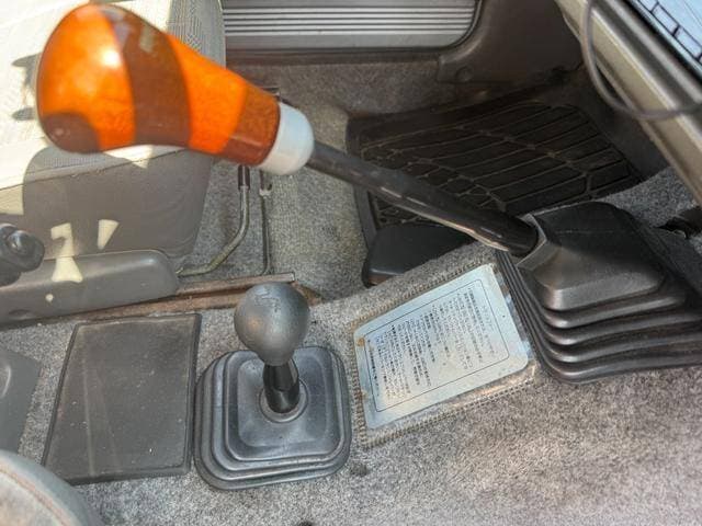 1997 Suzuki Jimny JDM car for sale — photo 11 of 20