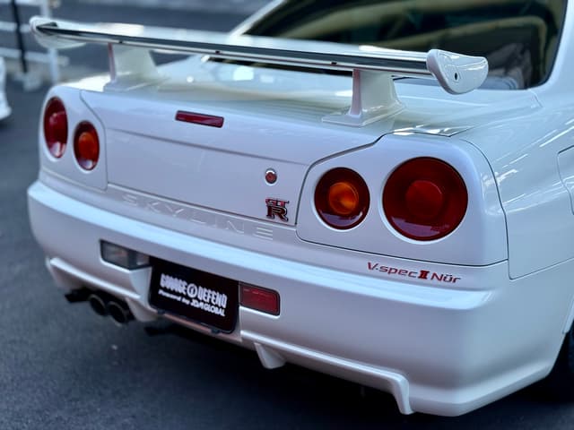 Nissan Skyline JDM car for sale — photo 24 of 25