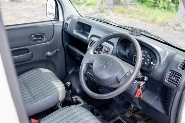 2000 Honda Accord JDM car for sale — photo 11 of 16