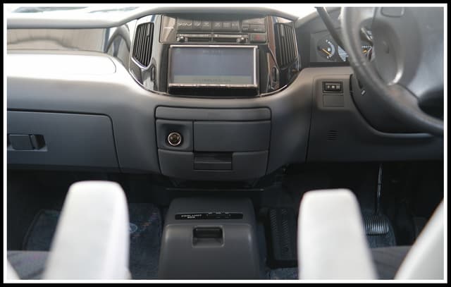 1998 Toyota Estima JDM car for sale — photo 3 of 19