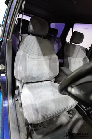 1996 Toyota Hilux Surf JDM car for sale — photo 15 of 25