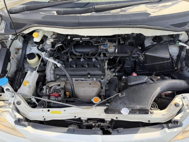2005 Nissan Serena JDM car for sale — photo 15 of 19