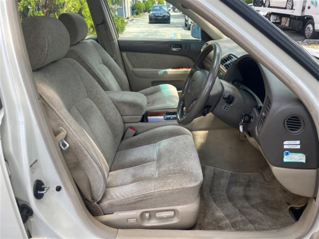 1998 Toyota Celsior JDM car for sale — photo 10 of 17