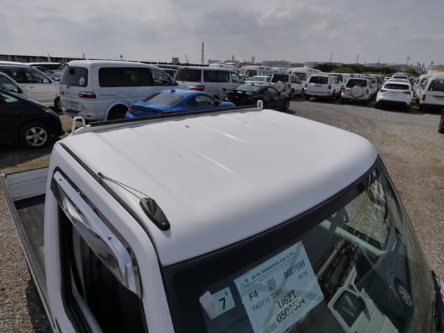 2002 Mitsubishi Minicab JDM car for sale — photo 13 of 25