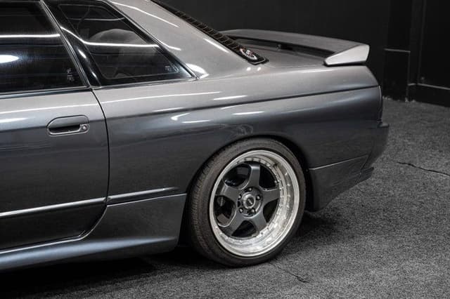1991 Nissan Skyline JDM car for sale — photo 8 of 19