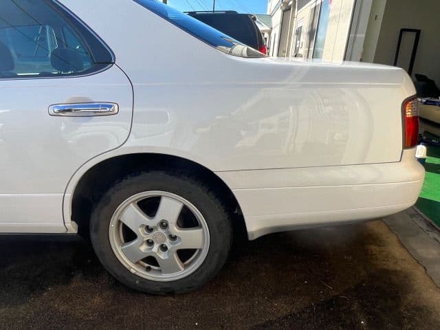 1995 Nissan Gloria JDM car for sale — photo 6 of 25