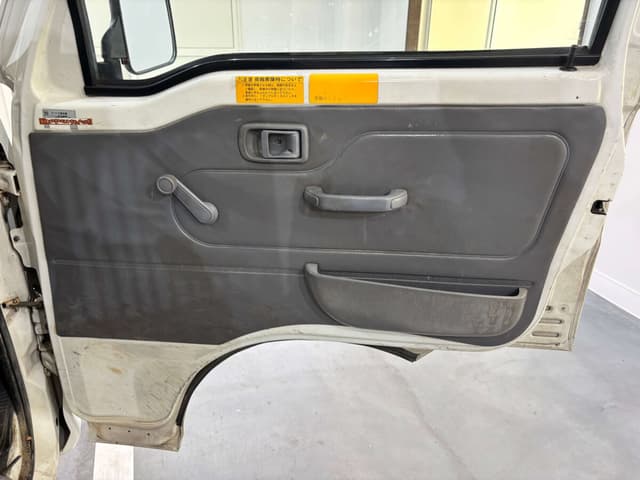 2001 Daihatsu Hijet JDM car for sale — photo 23 of 25