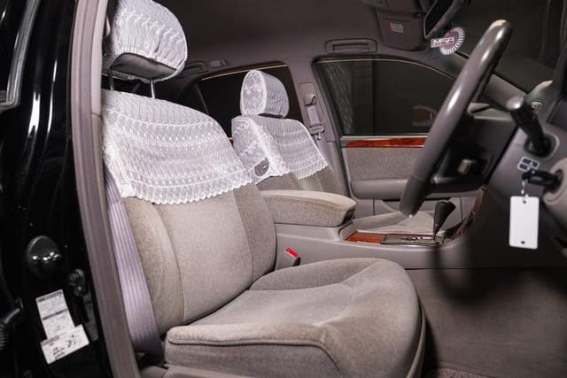 2002 Toyota Celsior JDM car for sale — photo 14 of 17