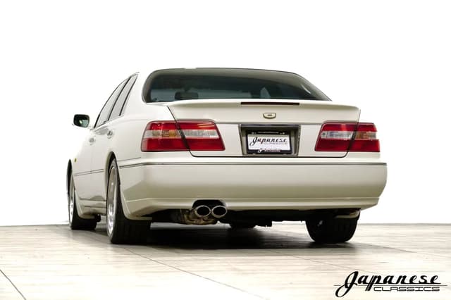 1996 Nissan Cima JDM car for sale — photo 6 of 25