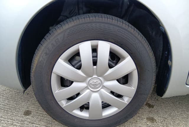2010 Toyota Vitz JDM car for sale — photo 9 of 25