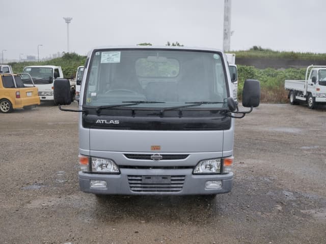 2002 Nissan Atlas JDM car for sale — photo 2 of 25