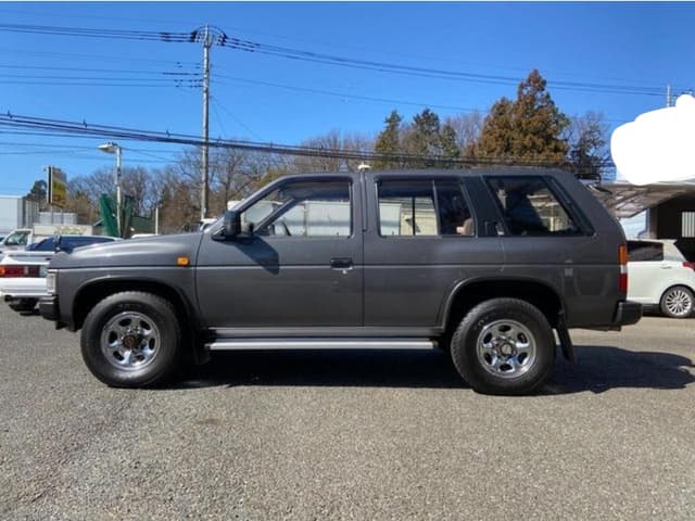 1992 Nissan Terrano JDM car for sale — photo 4 of 18