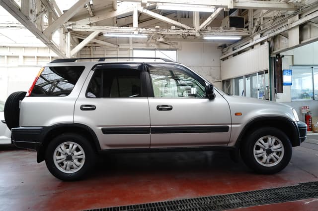 1996 Honda CR-V JDM car for sale — photo 13 of 25