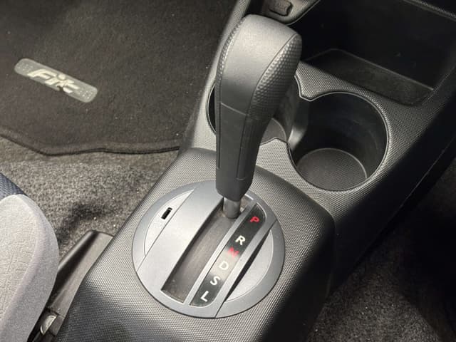 2001 Honda Fit JDM car for sale — photo 19 of 25