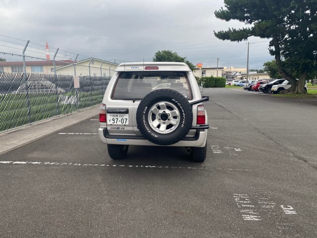 1996 Toyota Hilux Surf JDM car for sale — photo 3 of 10