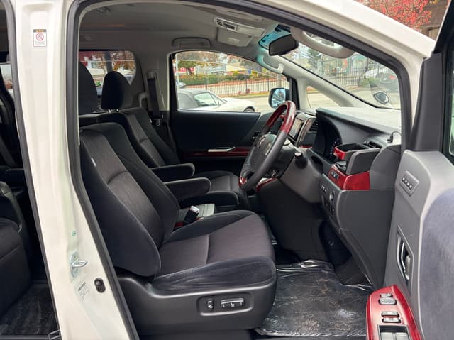 2008 Toyota Vellfire JDM car for sale — photo 14 of 15