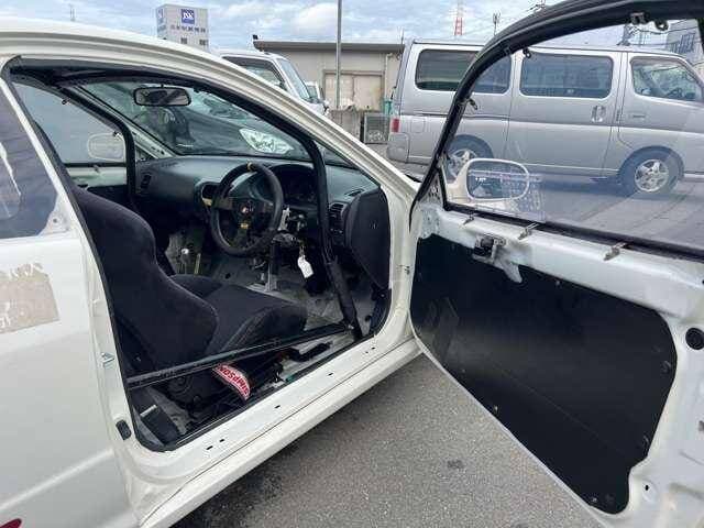 1998 Honda Integra JDM car for sale — photo 16 of 20