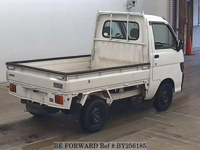 1997 Daihatsu Hijet JDM car for sale — photo 2 of 6