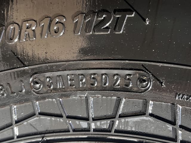 2001 Toyota Land Cruiser JDM car for sale — photo 15 of 25