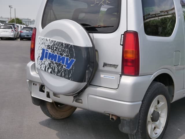 1999 Suzuki Jimny JDM car for sale — photo 18 of 25