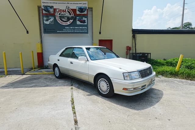 1995 Toyota Crown JDM car for sale — photo 2 of 14