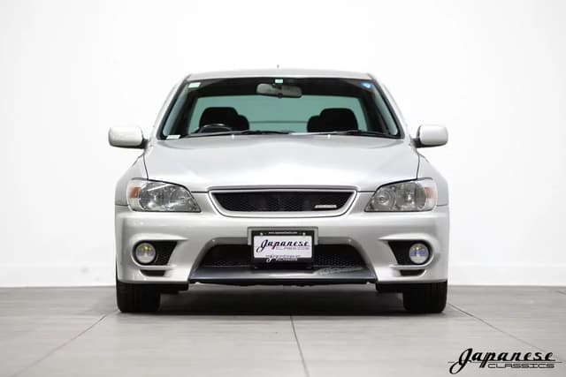 1999 Toyota Altezza JDM car for sale — photo 2 of 25
