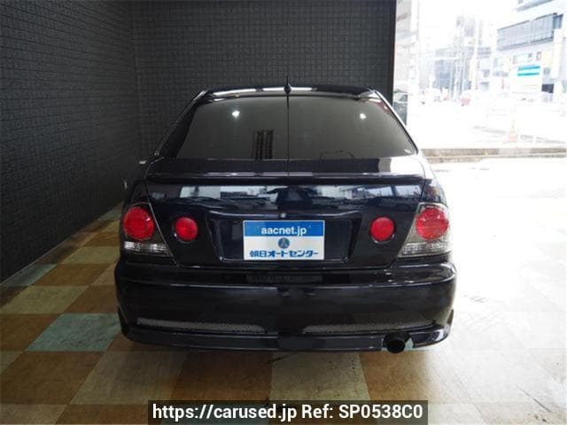 2001 Toyota Altezza JDM car for sale — photo 2 of 3