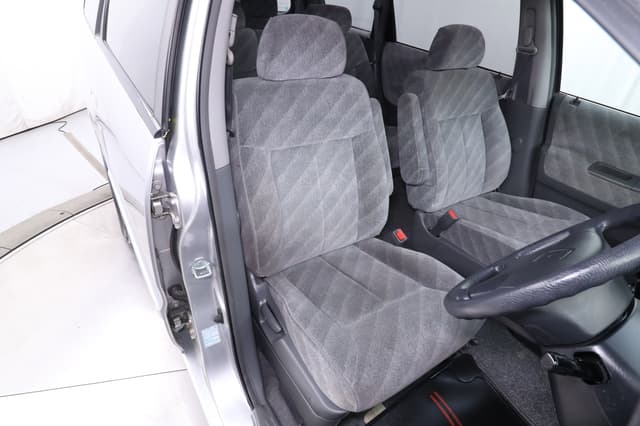 1998 Honda Odyssey JDM car for sale — photo 16 of 25