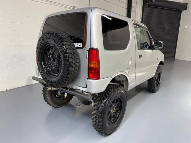 1999 Suzuki Jimny JDM car for sale — photo 7 of 25