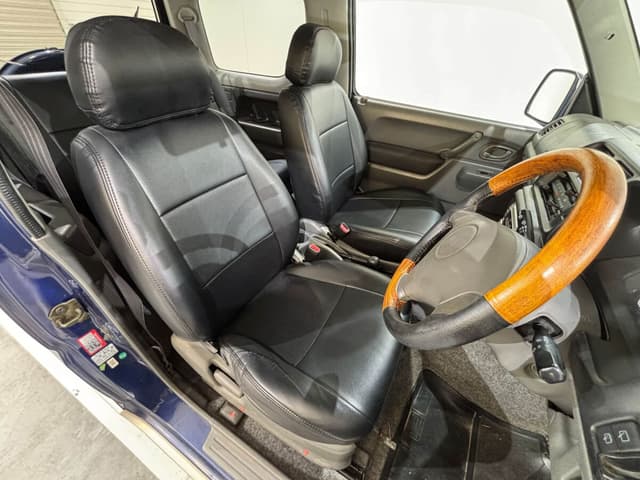 2000 Suzuki Jimny JDM car for sale — photo 8 of 25